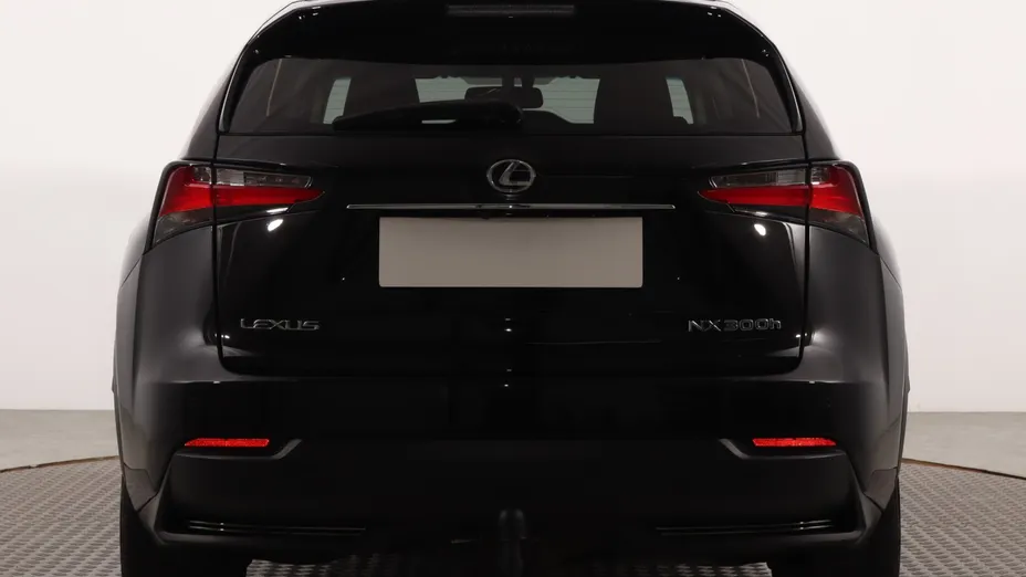 Lexus NX -