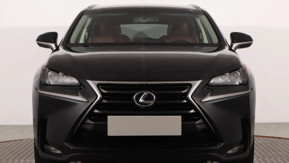 Lexus NX -