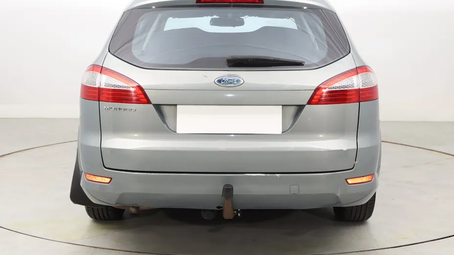 Ford Mondeo -