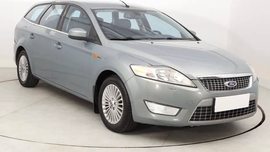 Ford Mondeo -
