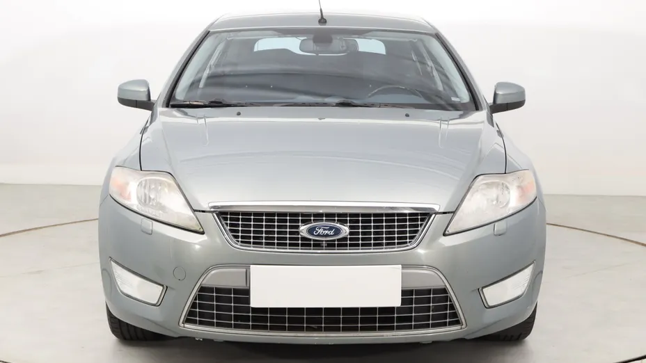 Ford Mondeo -