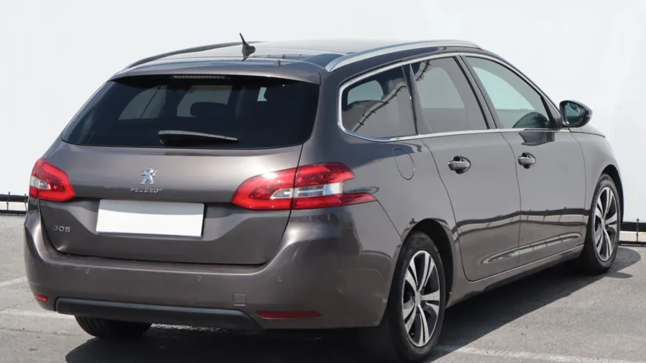 Peugeot 308 -