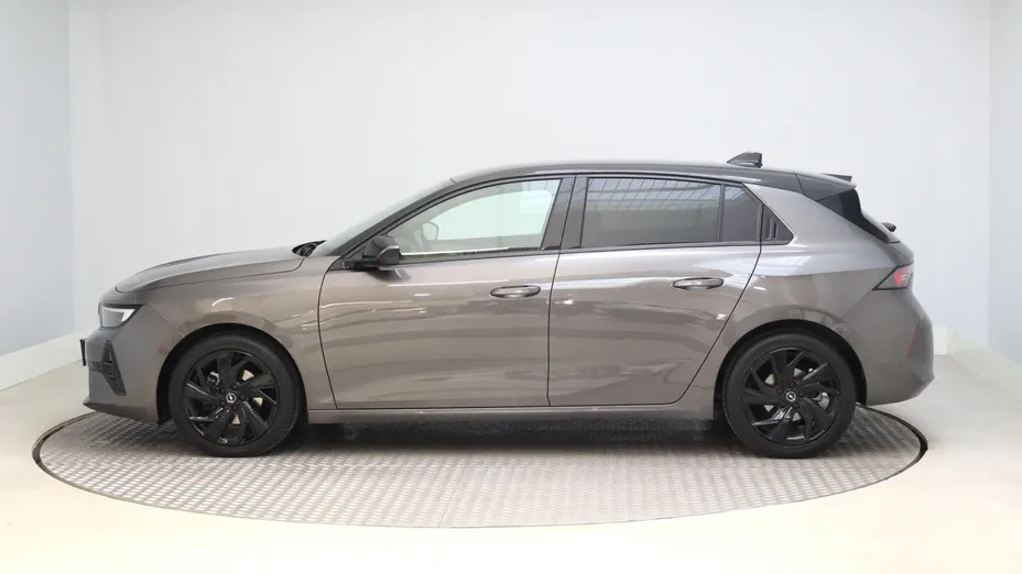 Opel Astra -