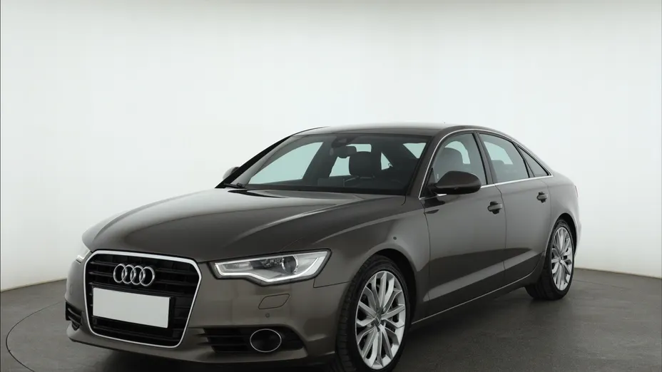 Audi A6 -