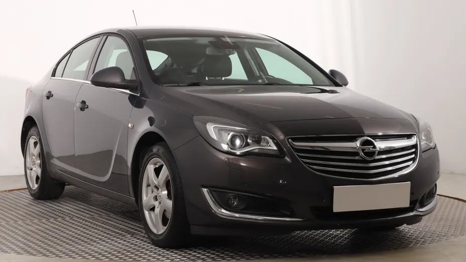 Opel Insignia -