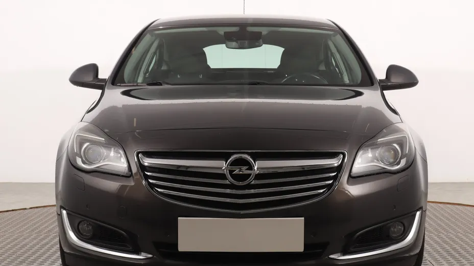 Opel Insignia -