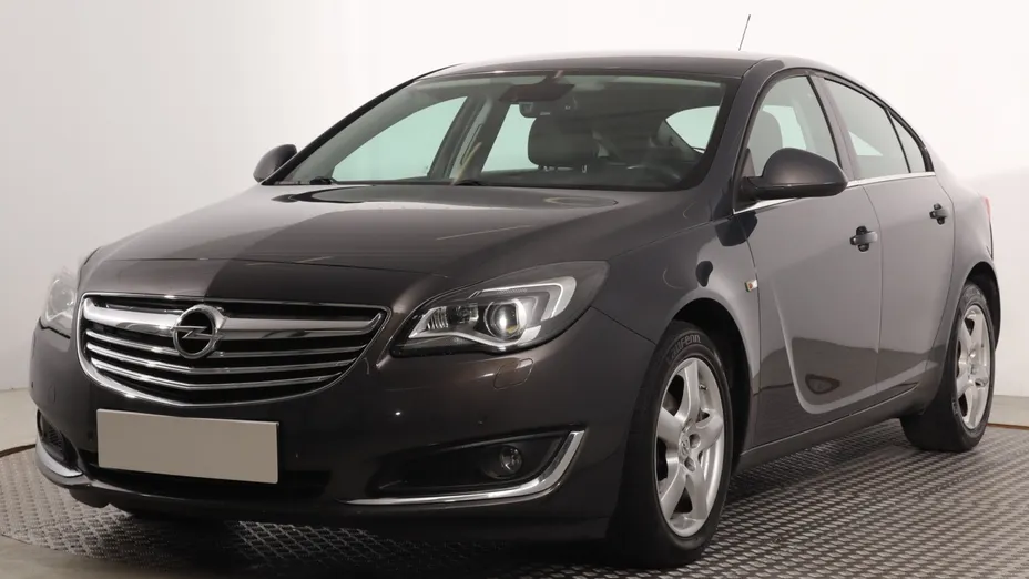 Opel Insignia -