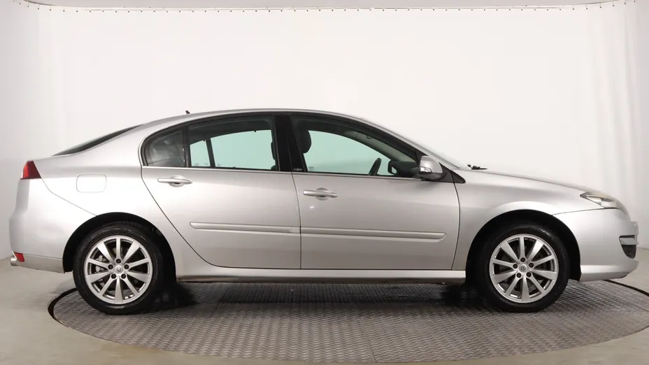 Renault Laguna -