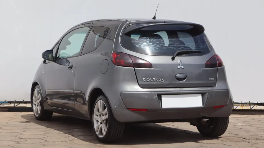 Mitsubishi Colt -