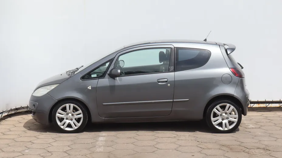 Mitsubishi Colt -