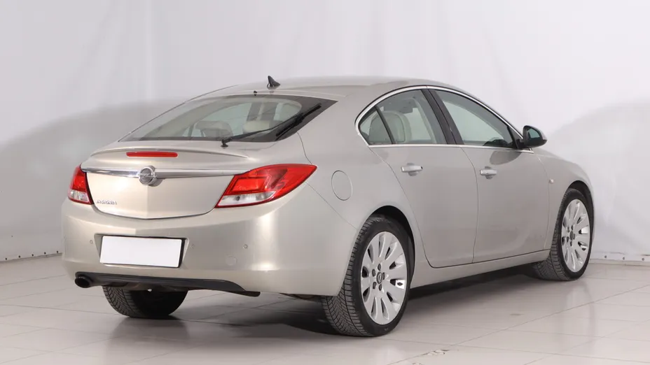 Opel Insignia -