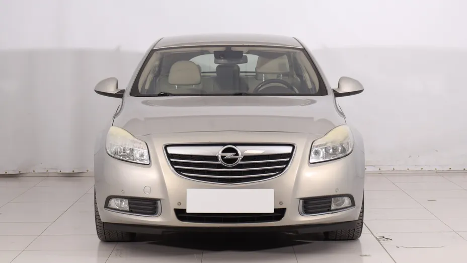 Opel Insignia -