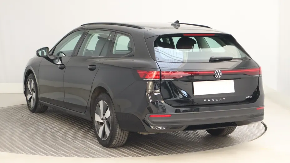 VW Passat -
