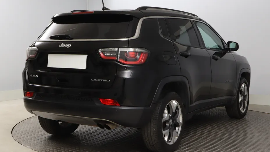 Jeep Compass -