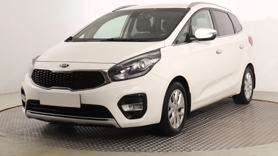 Kia Carens -