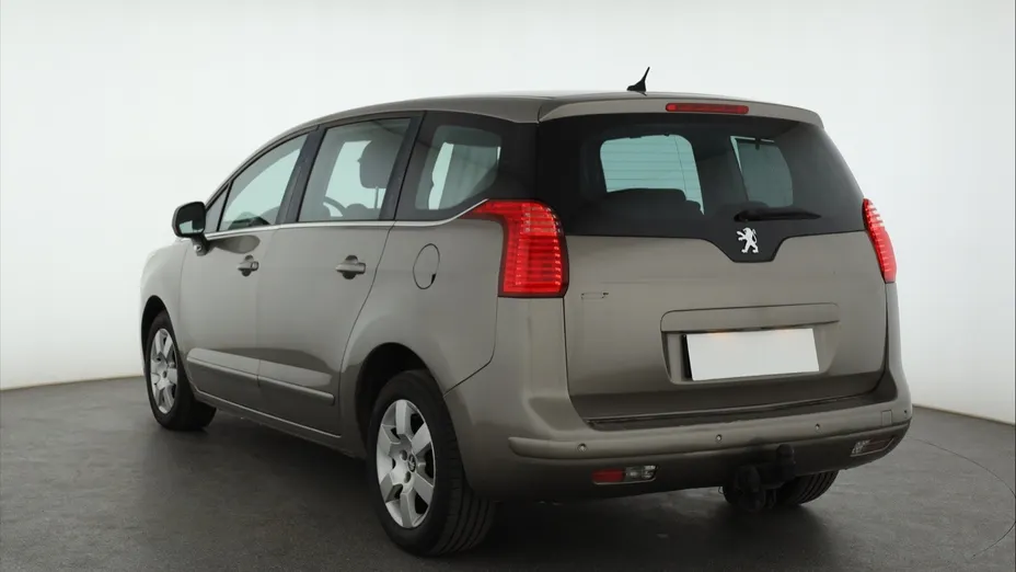 Peugeot 5008 -