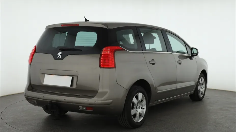 Peugeot 5008 -