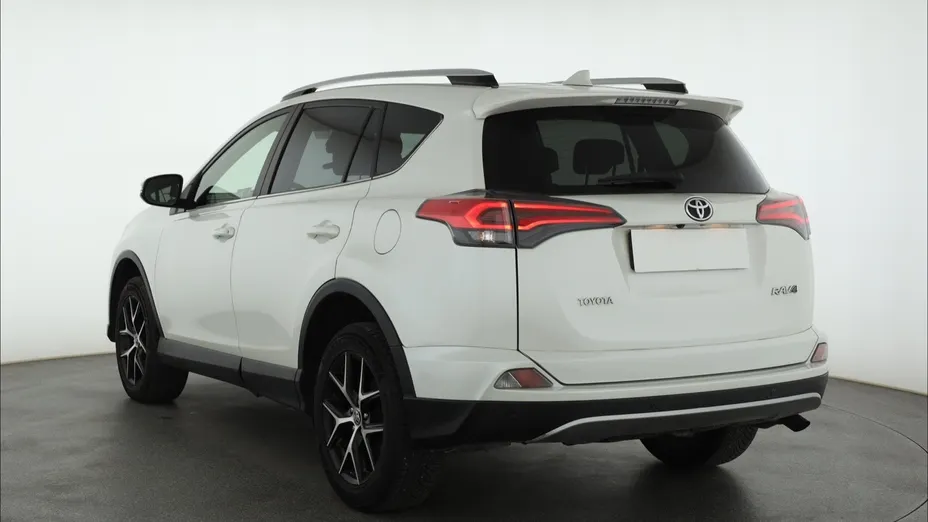 Toyota RAV4 -