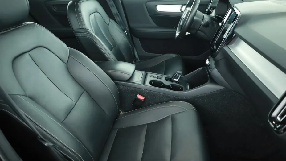 Volvo XC40 -