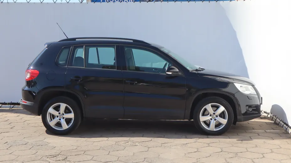 VW Tiguan -