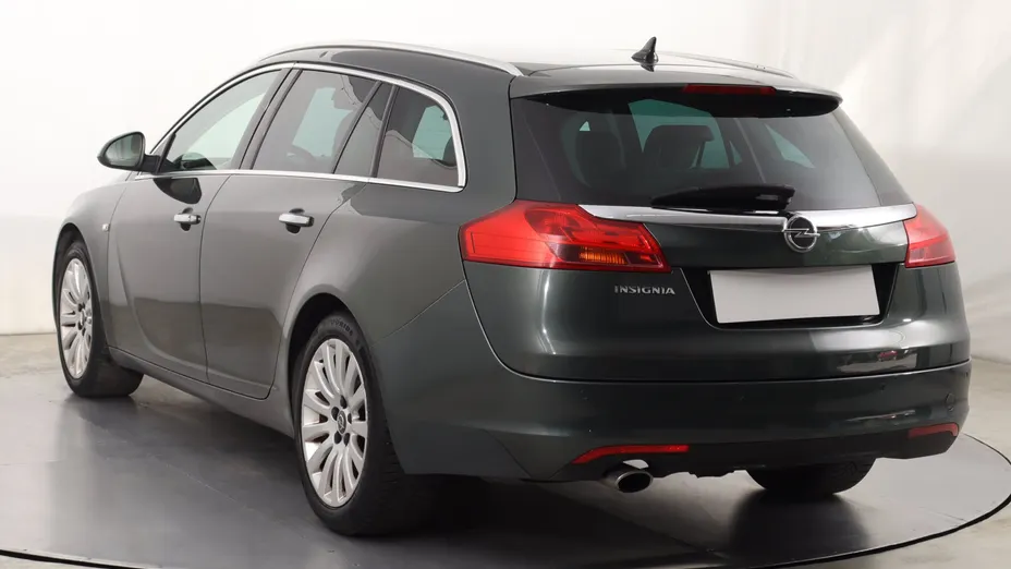 Opel Insignia -