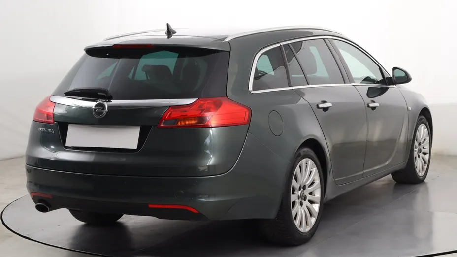 Opel Insignia -