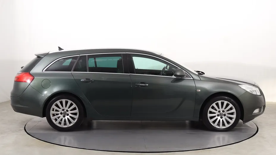 Opel Insignia -