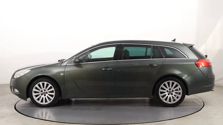 Opel Insignia -