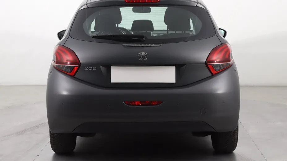 Peugeot 208 -