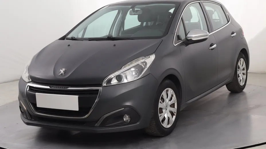 Peugeot 208 -