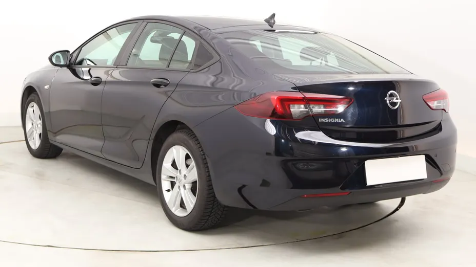 Opel Insignia -