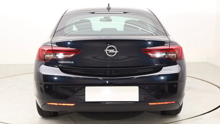 Opel Insignia -
