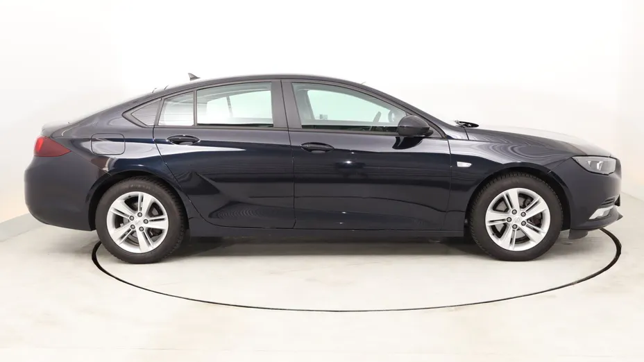 Opel Insignia -