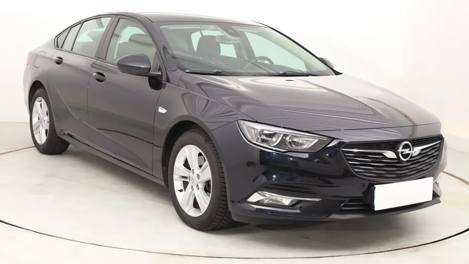 Opel Insignia -