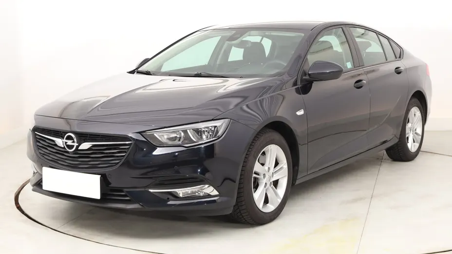 Opel Insignia -