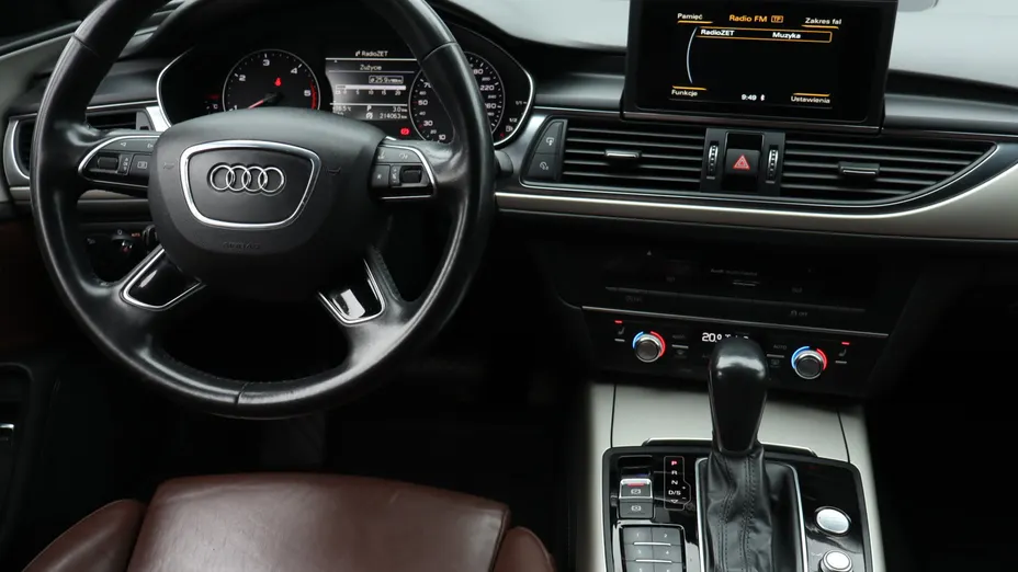 Audi A6 -