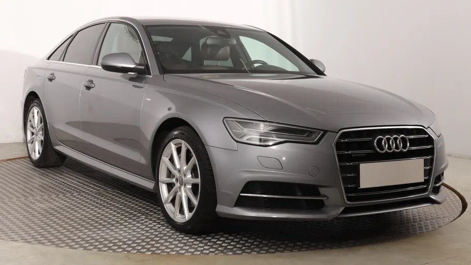 Audi A6 -