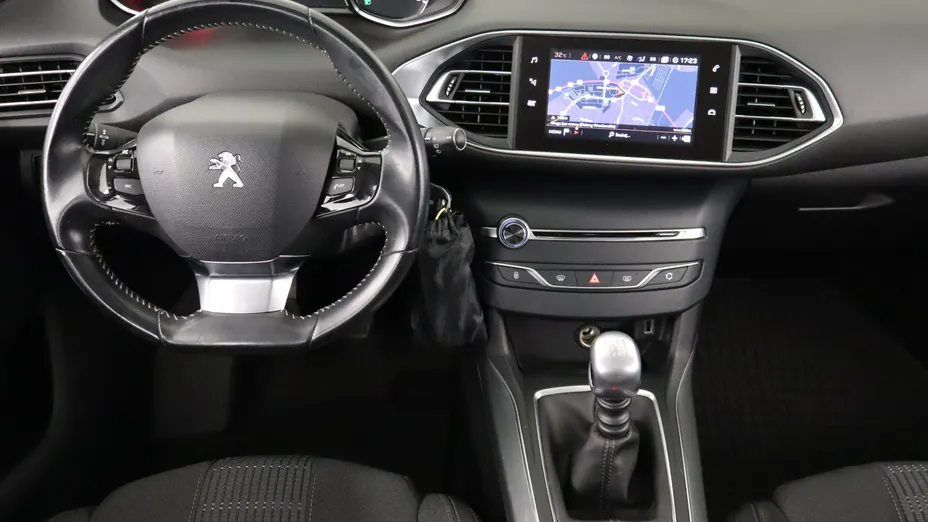 Peugeot 308 -