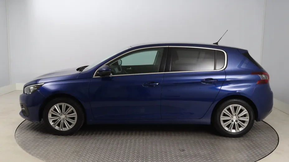 Peugeot 308 -