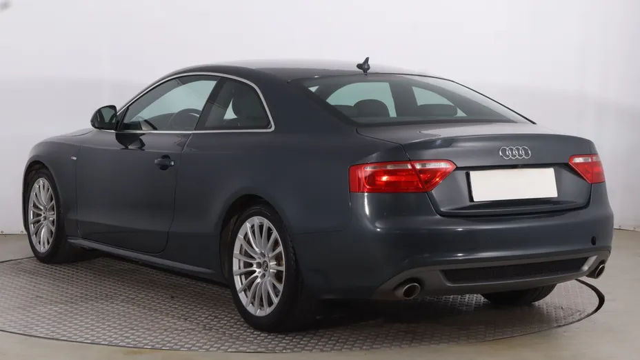 Audi A5 -