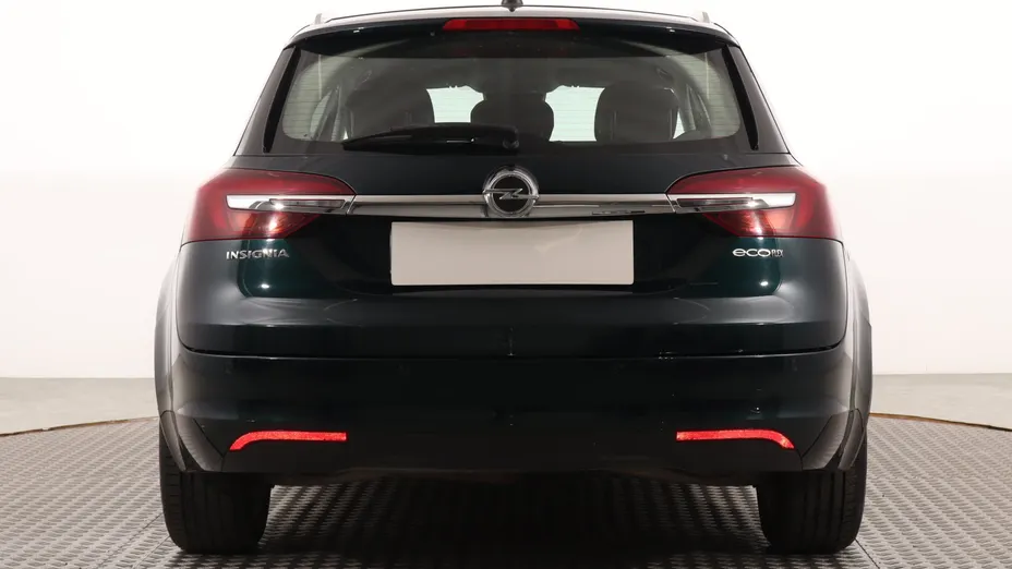 Opel Insignia -