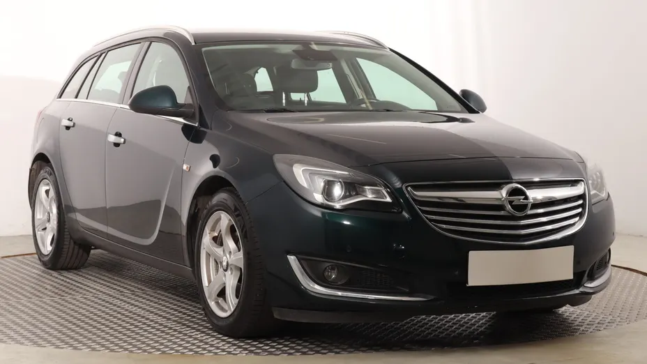 Opel Insignia -