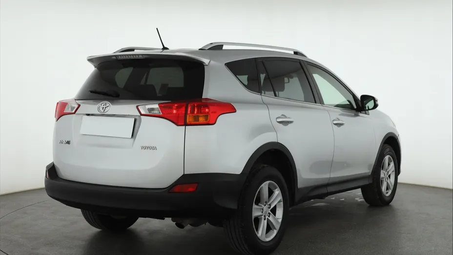 Toyota RAV4 -
