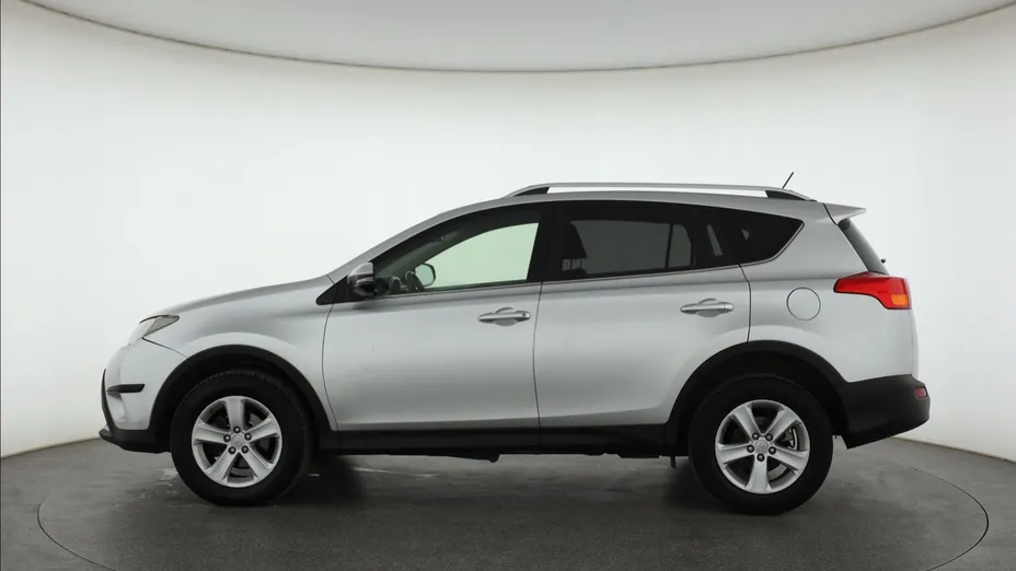 Toyota RAV4 -