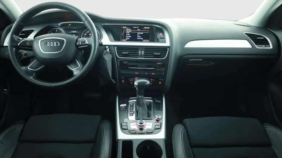 Audi A4 -