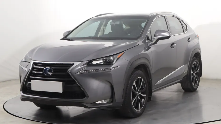 Lexus NX -
