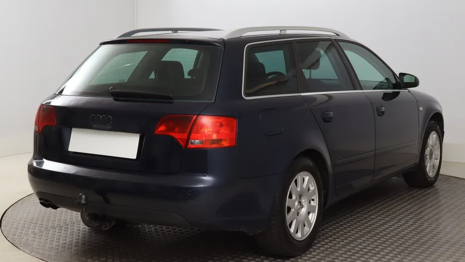 Audi A4 -