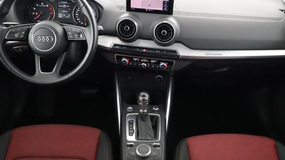 Audi Q2 -