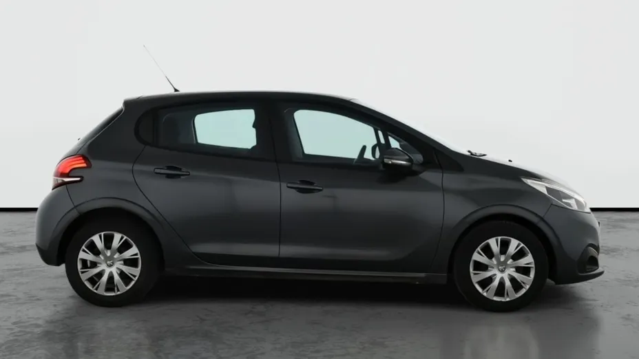 Peugeot 208 -