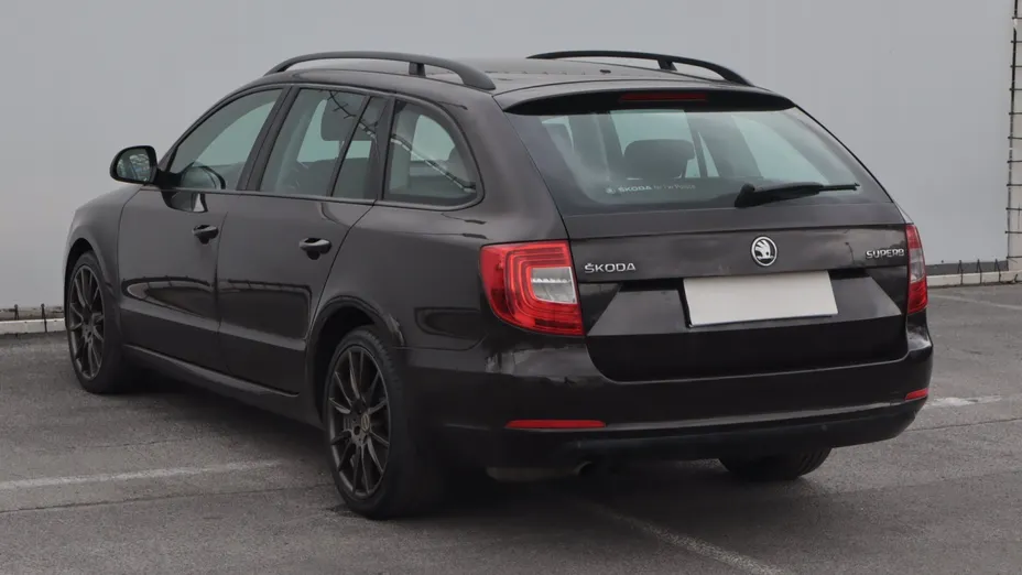 Skoda Superb -